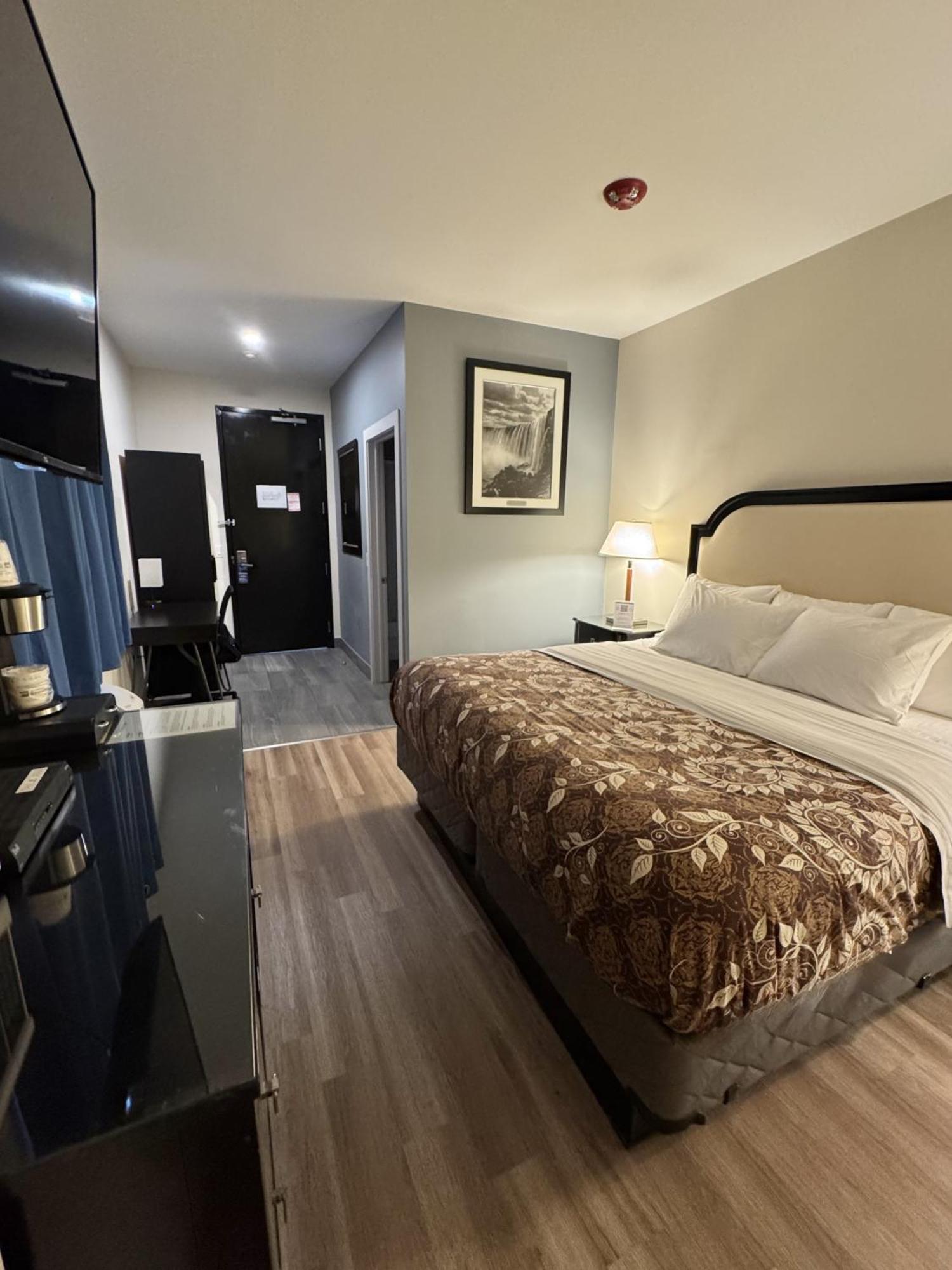 Big Bird Inn Wawa, Surestay Collection By Best Western Eksteriør billede