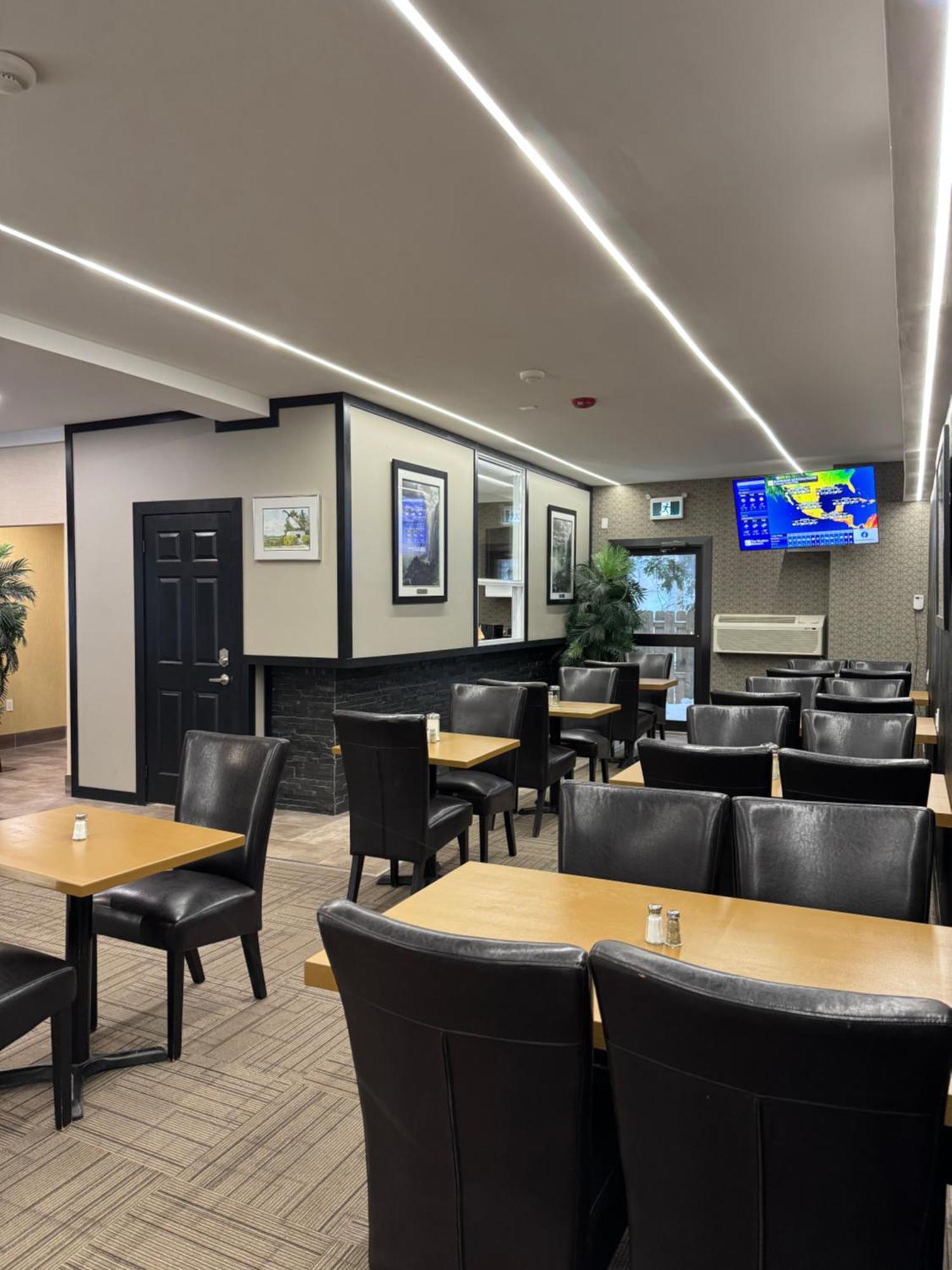 Big Bird Inn Wawa, Surestay Collection By Best Western Eksteriør billede