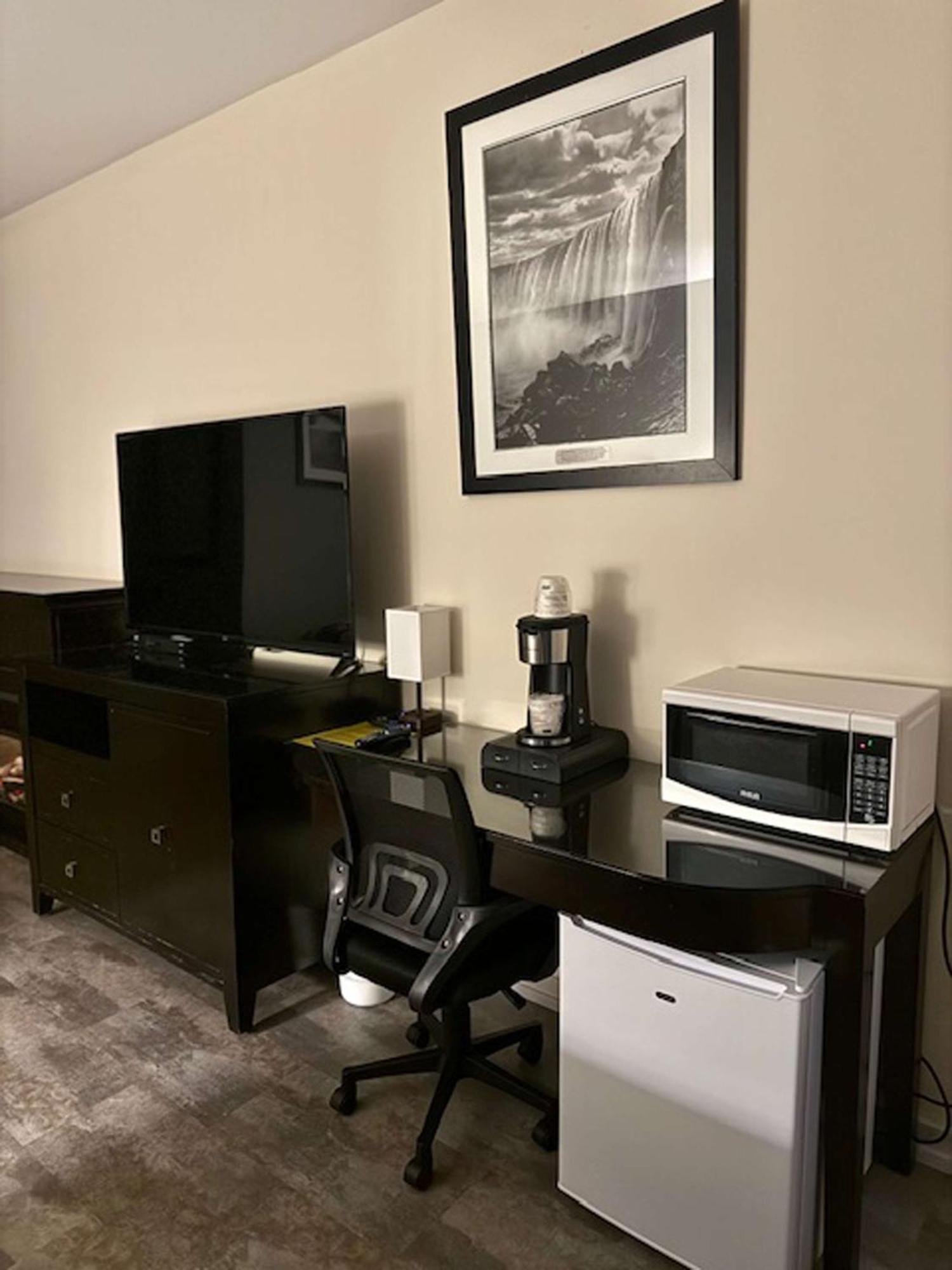 Big Bird Inn Wawa, Surestay Collection By Best Western Eksteriør billede
