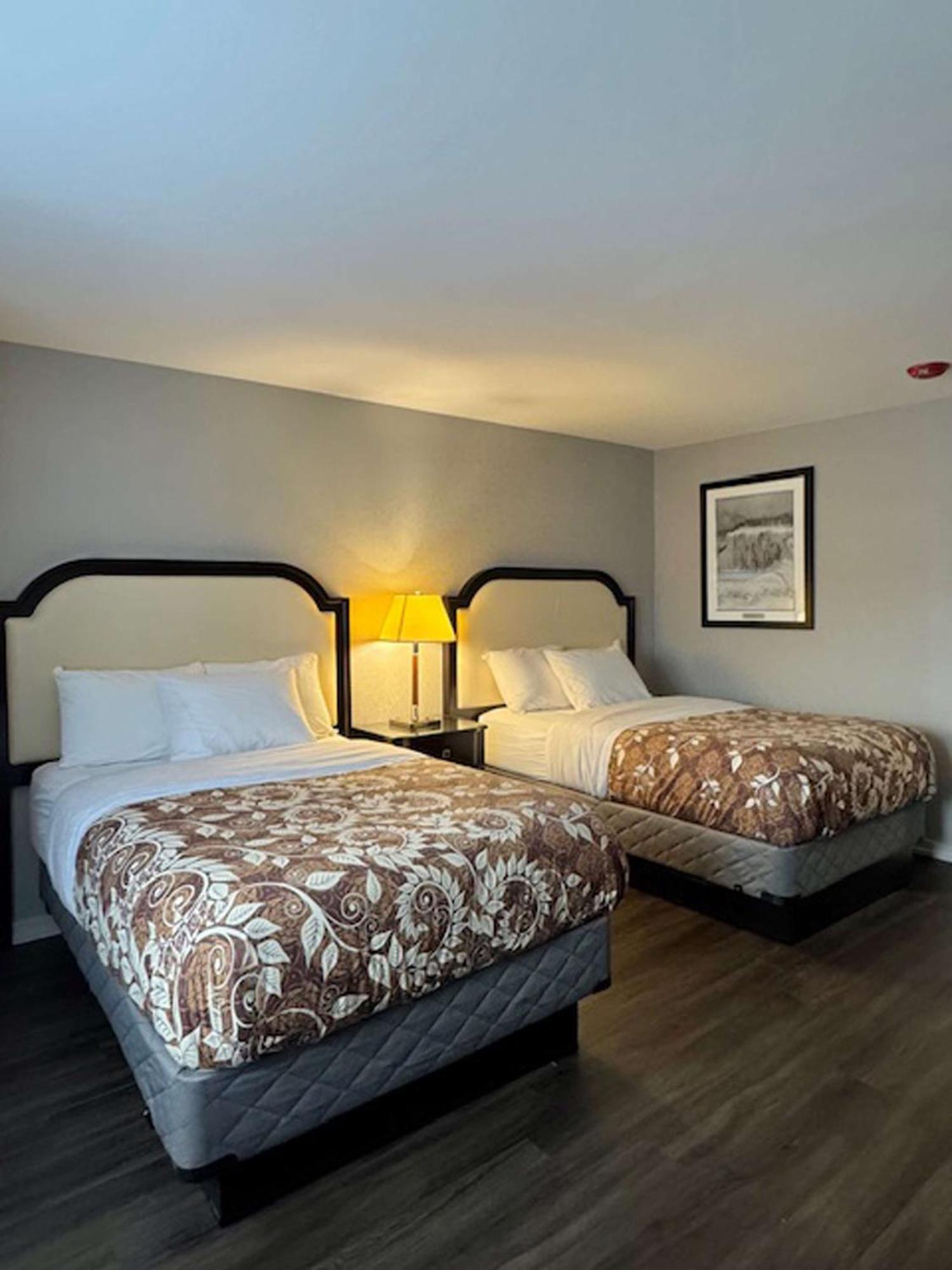Big Bird Inn Wawa, Surestay Collection By Best Western Eksteriør billede