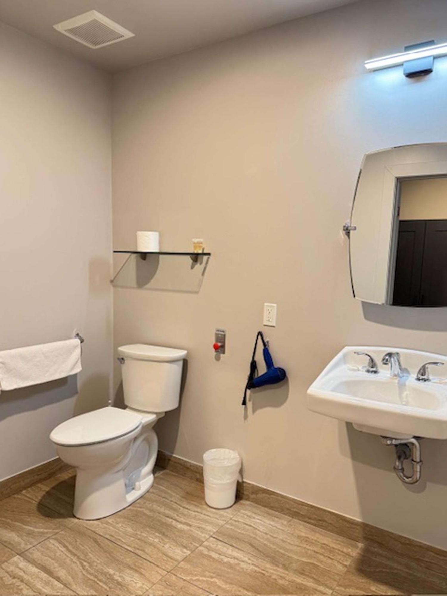 Big Bird Inn Wawa, Surestay Collection By Best Western Eksteriør billede